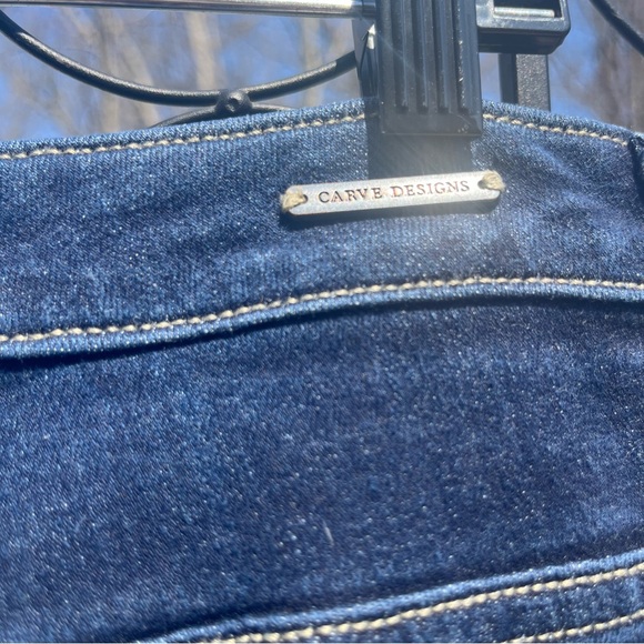 Carve Designs Carson Jeans Size 6 Mid Rise Blue Stretch Slim Boyfriend Raw Hem - Picture 5 of 5